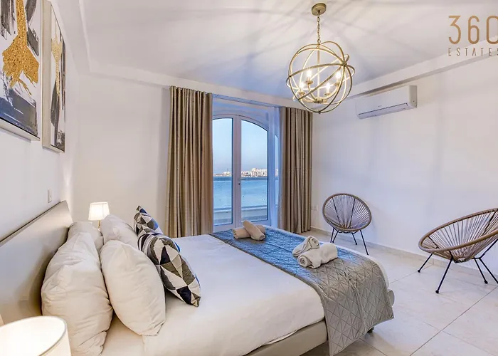 Life On Waters Edge With Unique Views In St Pauls By 360 Estates