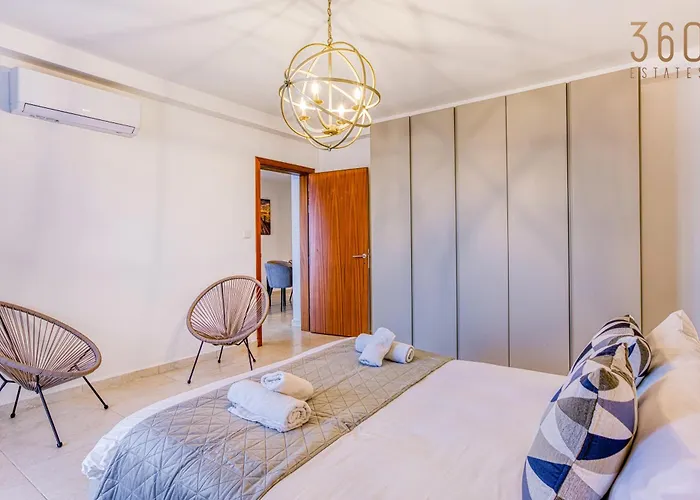 Appartamento Life On Waters Edge With Unique Views In St Pauls By 360 Estates St. Paul's Bay