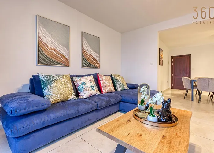 Life On Waters Edge With Unique Views In St Pauls By 360 Estates