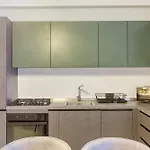 Life On Waters Edge With Unique Views In St Pauls By 360 Estates Apartment *
