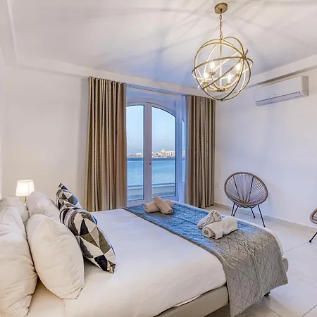 Life On Waters Edge With Unique Views In St Pauls By 360 Estates