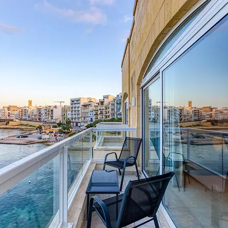 Life On Waters Edge With Unique Views In St Pauls By 360 Estates Apartment *