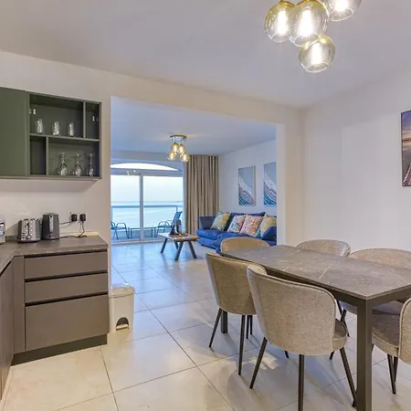 Life On Waters Edge With Unique Views In St Pauls By 360 Estates Apartment St. Paul's Bay